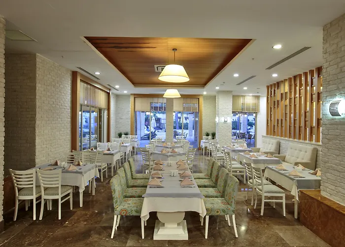 Sunis Kumkoey Beach Resort Hotel & Spa Sidé