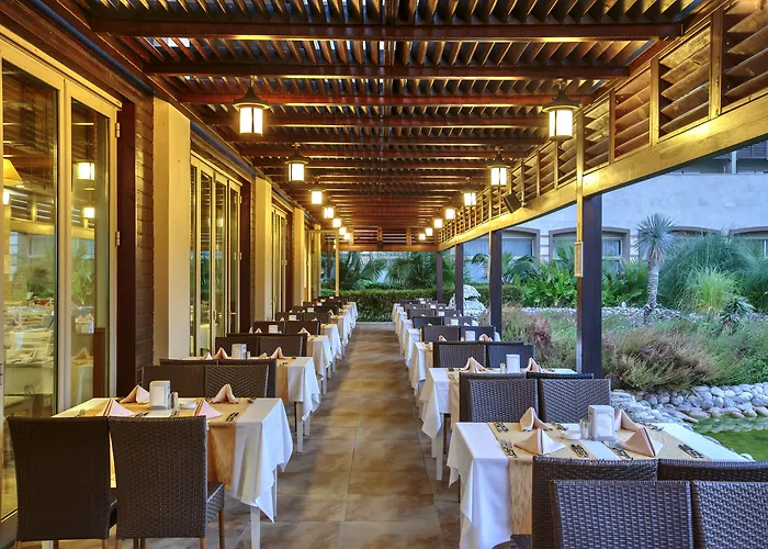 Sunis Kumkoey Beach Resort Hotel & Spa Sidé